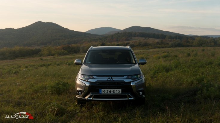 Mitshubisi Outlander 2019 2.0 MIVEC teszt Alapjárat