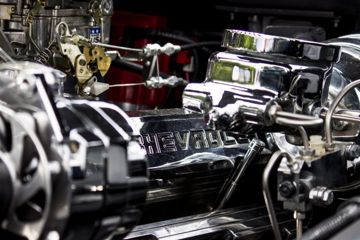 Autó tuning ajándék - teljesítmény tuning - Chevrolet motortér