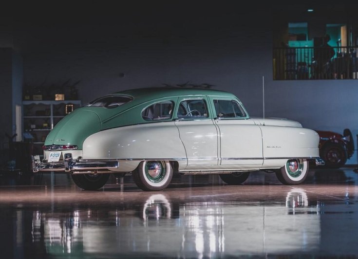 1949 1951 Nash Ambassador Airflyte fastback kupé, almazöld, fehér, oldalnézet, hátulról, jobbról, retróvasak, alapjárat