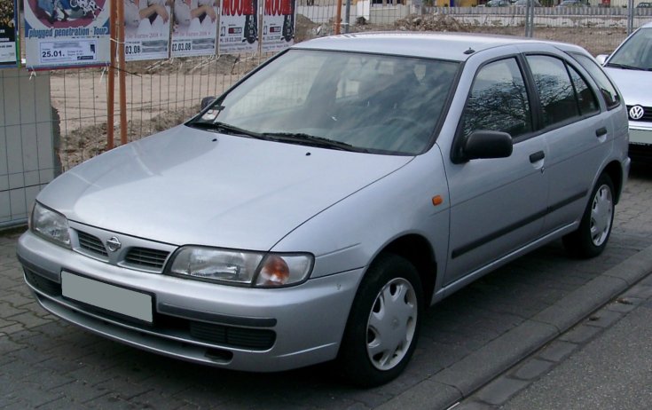 Nissan Almera