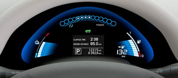 Nissan Leaf elektromos autó műszerfal