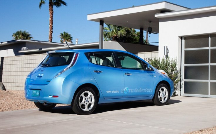 Nissan LEAF