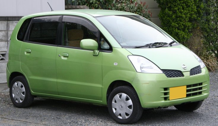 Nissan Moco szemből