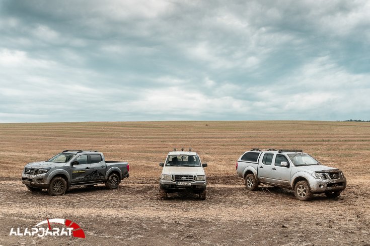 Nissan Navara, Ford Ranger