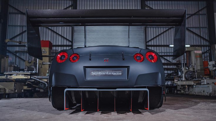 Scribante Racing Team Hillclimb Special Nissan R35 GT-R szárnyakkal, hátulról