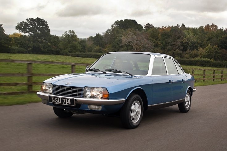 1967 NSU Ro 80, kék limuzin, jobbkormányos, elölnézet, oldalnézet, balról