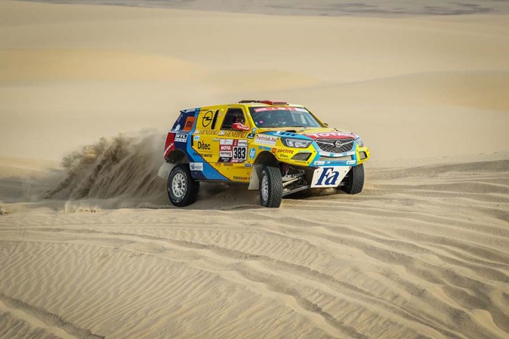 41. Dakar Rali Opel Grandland X elölről