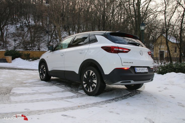 Opel Grandland X teszt alapjarat