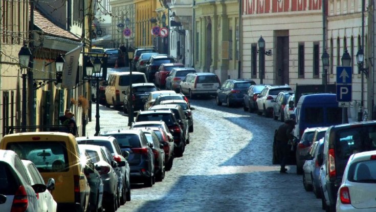 Parkoló autók Budapesten