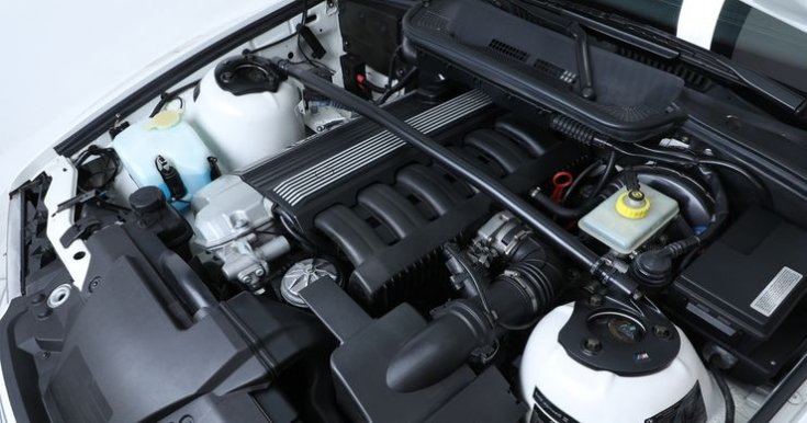 BMW M3 kupé motortere