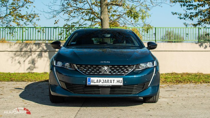 Peugeot 508 PHEV teszt Alapjárat