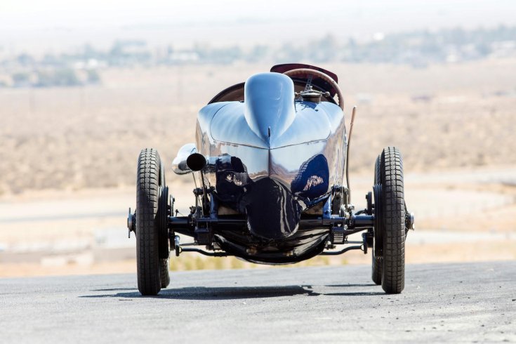 Peugeot L45 versenyautó hátulról