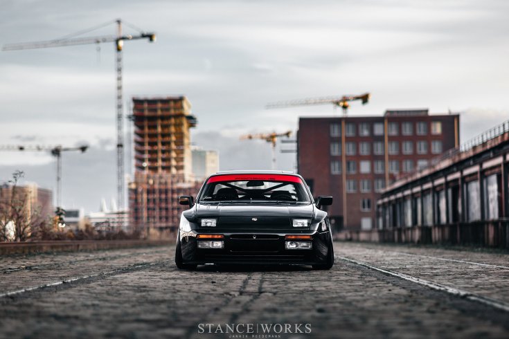 Porsche 944 szemből