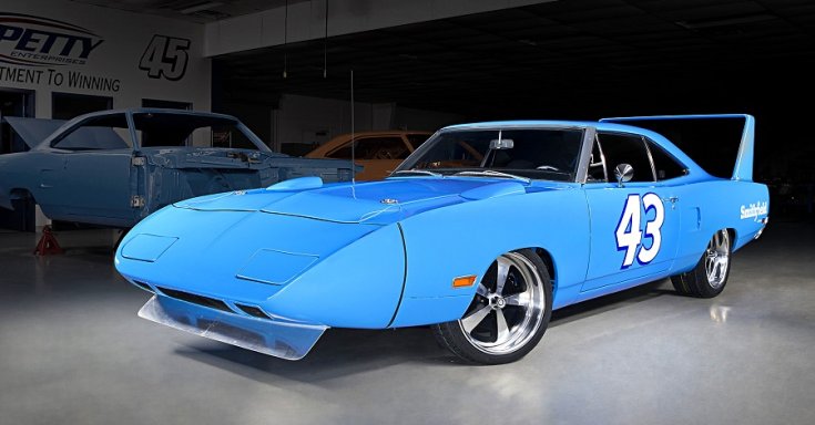 1970 Plymouth Superbird, kék, oldalnézet, jobbról