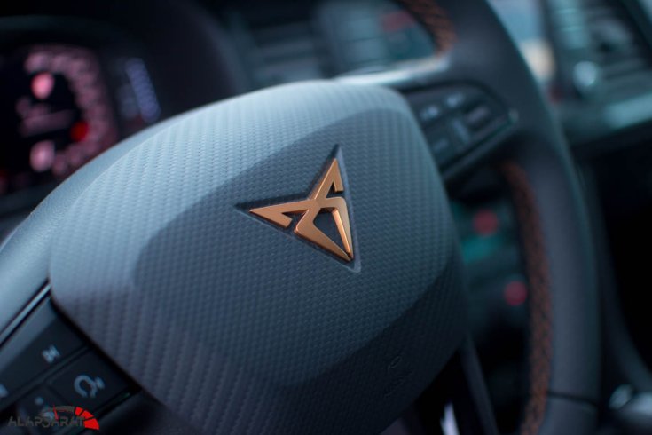 Cupra Ateca kormány