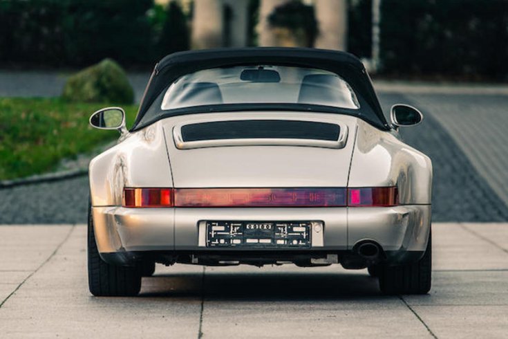 Porsche 911 hátulról