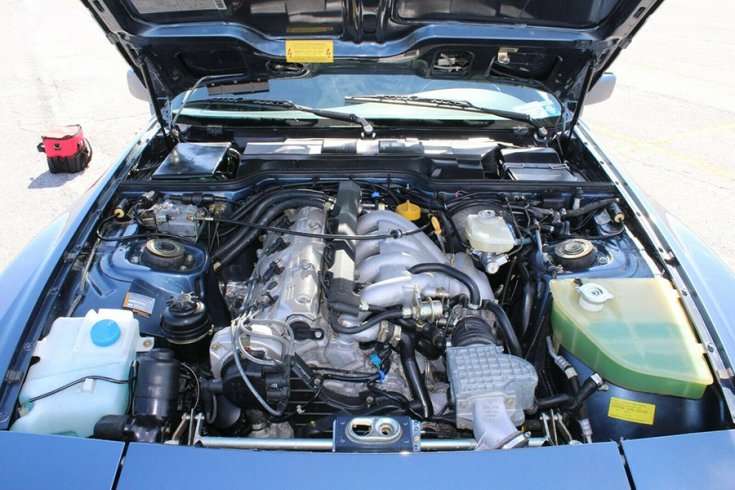 A Porsche négyhengeres motorja