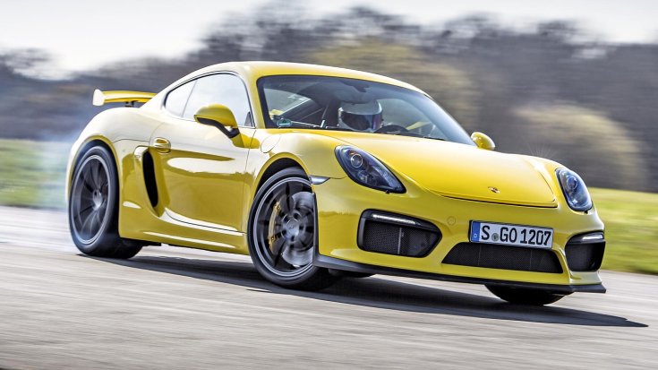 sárga Porsche Cayman GT4