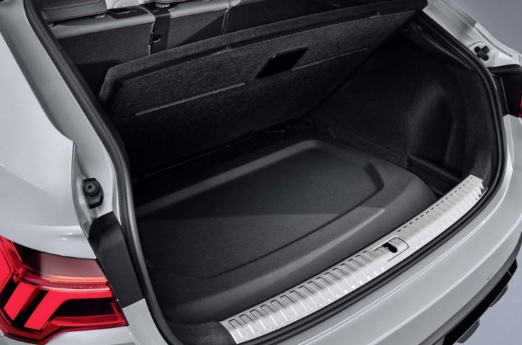 Audi Q3 Sportback 2019 csomagtartó