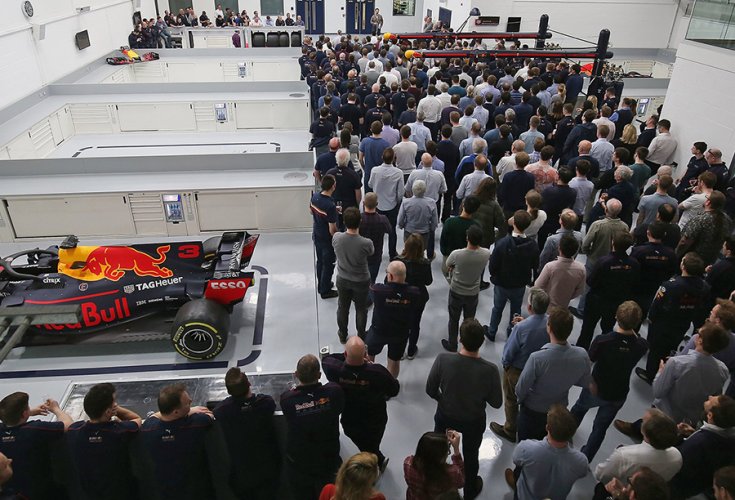 A Red Bull Racing egyik hangárja