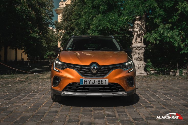 Renault Captur TCe teszt - Alapjárat