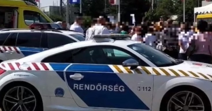 Rendőrautó oldalról