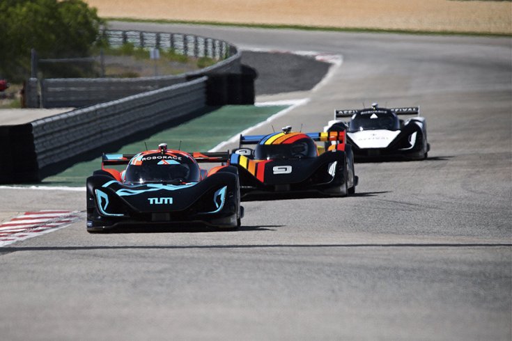 Roborace Devbot 2.0 autók szemből