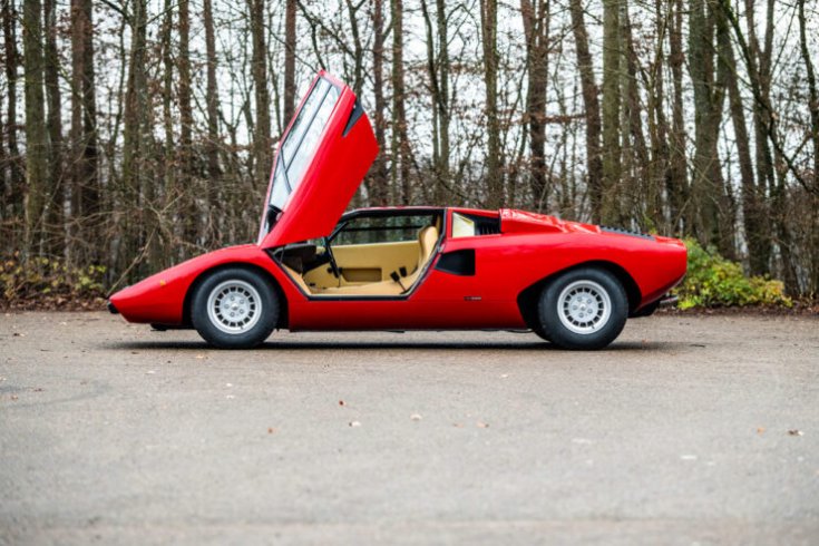 Lamborghini Countach LP400