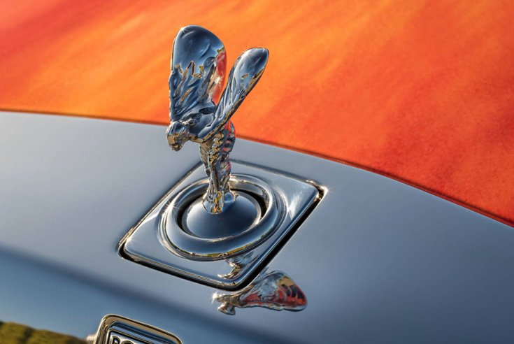 A Rolls-Royce ikonikus emblémája