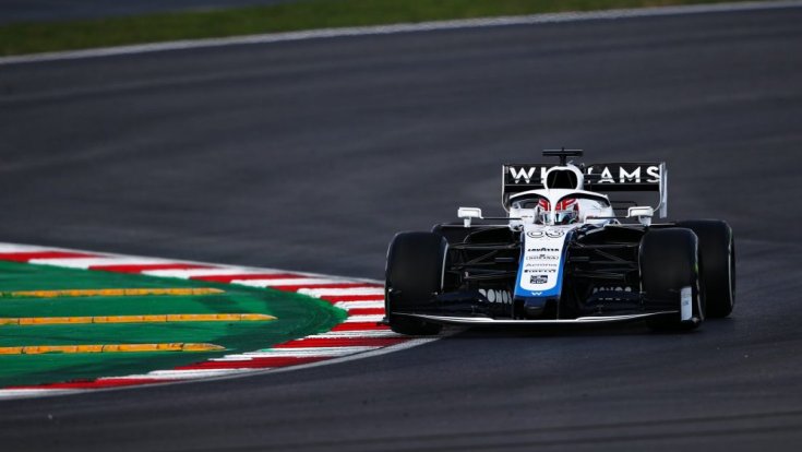 George Russell a Williams színeiben egy versenyen