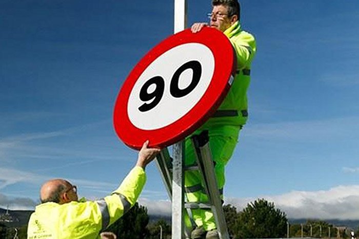 új közúti sebességhatárok Spanyolországban