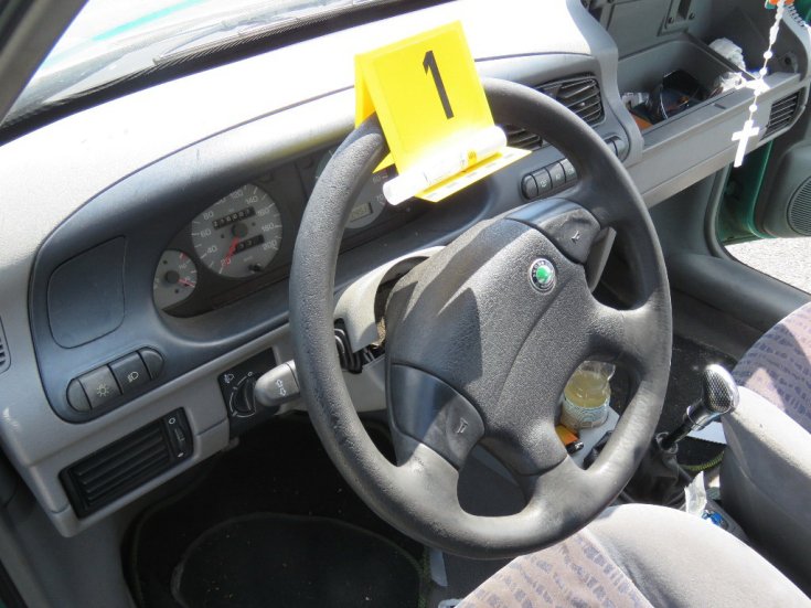 Škoda típusú személygépkocsi belülről