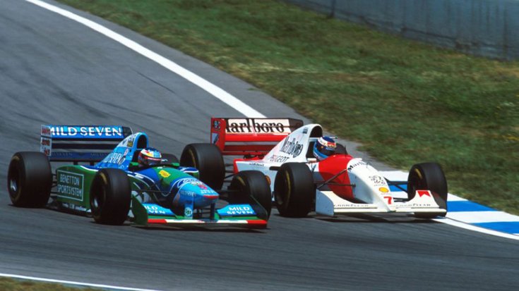 Előzés közben a Benetton az 1994-es Spanyol Nagydíjon