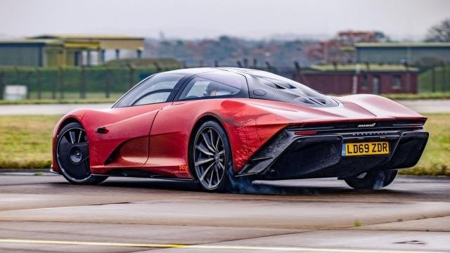 McLaren Speedtail hátulról