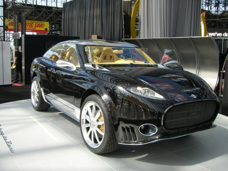 Spyker D12 SUV egy kiállításon
