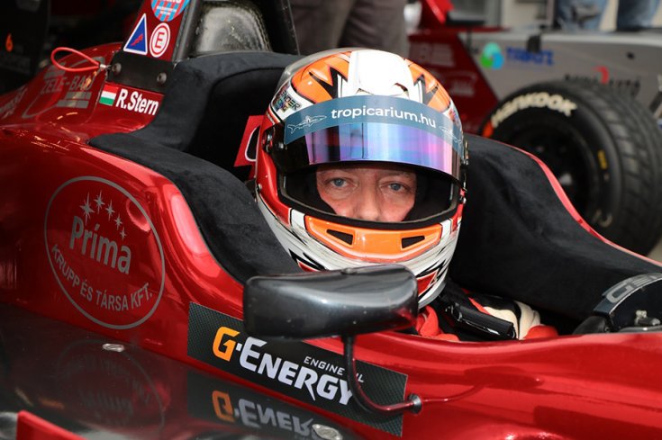 Stern Roland a Gender Racing Team Dallarájában