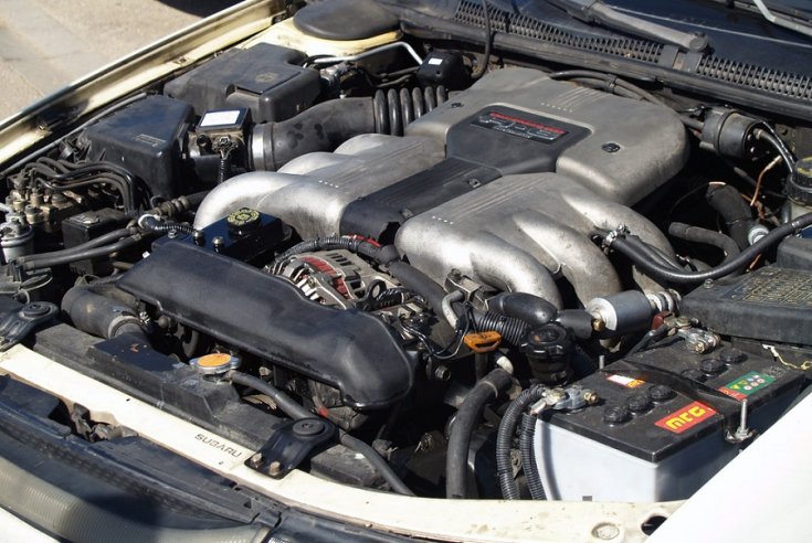 Subaru SVX motorja