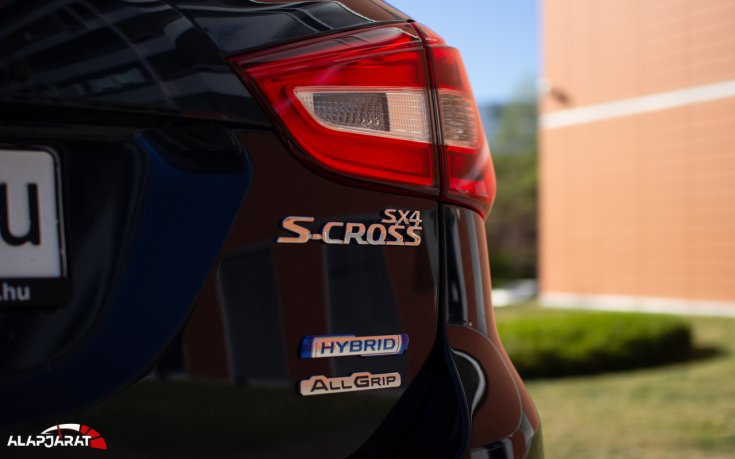 Suzuki SX4 S-Cross Hybrid teszt