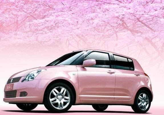 Rózsaszín Suzuki Swift modell oldalról