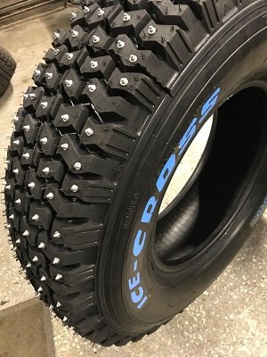 különleges szöges téli tereprali abroncs