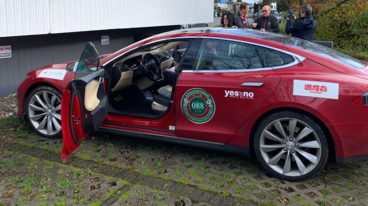 1 millió km-t futott Tesla Model S P85
