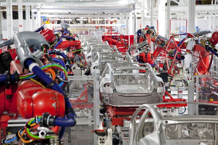 Model 3-asok gyártása a Tesla fremonti gyárában