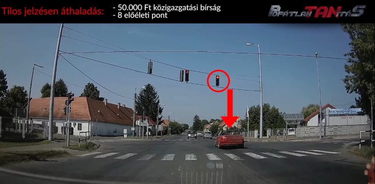 Tilos jelzésen áthaladó kabrió
