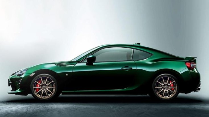 Toyota 86 Hakone Edition oldalnézetben