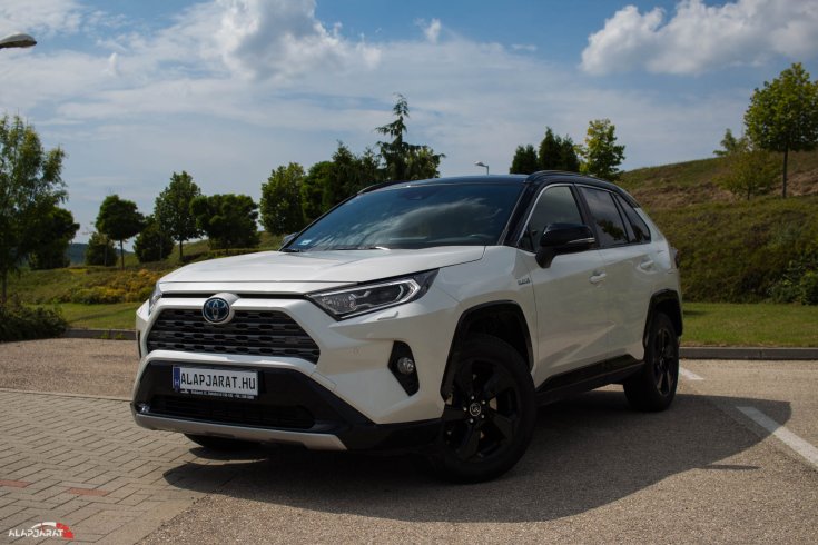 Toyota RAV4 Hybrid Teszt Alapjárat