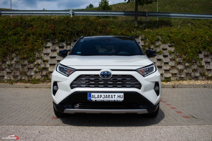 Toyota RAV4 Hybrid Teszt Alapjárat