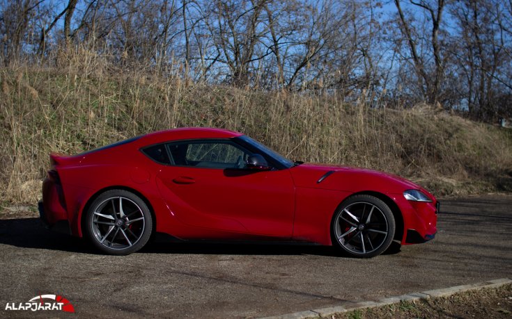 Toyota Supra GR Teszt Alapjárat