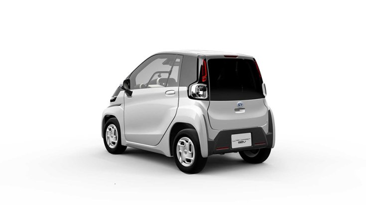 A Toyota Ultra-Compact BEV hátulról fotózva