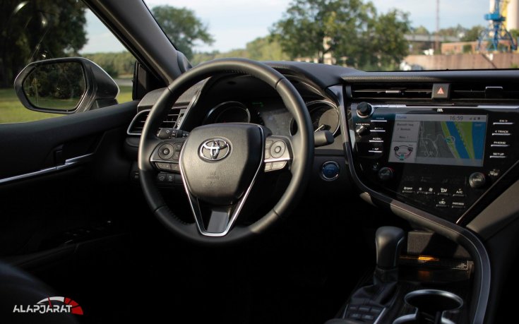 Toyota Camry Teszt Alapjárat