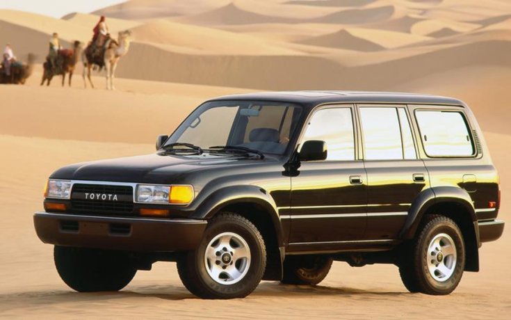 A Toyota Land Cruiser a sivatagban